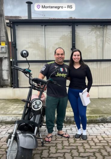 Cliente da Mob Sul com a scooter