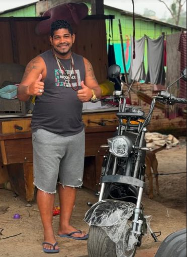 Cliente da Mob Sul com a scooter